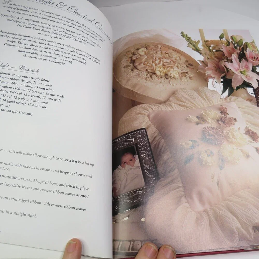 Exquisite Embroidery By Robbyn MacDonald Hardback